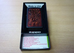 Зажигалка Fender Zippo Lighter Voodoo Sunburst Guita