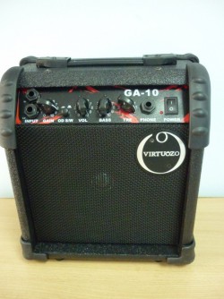 VIRTUOZO 08810 Комбоусилитель для гитары, мощность 10 Вт