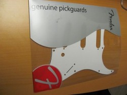 Fender American Standart Stratocaster pickguard